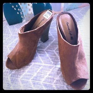 American Eagle Wedge